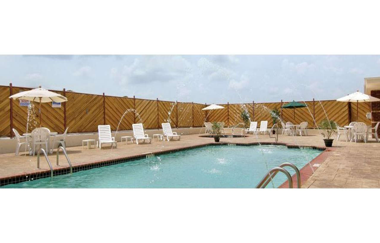 Holiday Inn Hotels Batesville By Ihg מראה חיצוני תמונה
